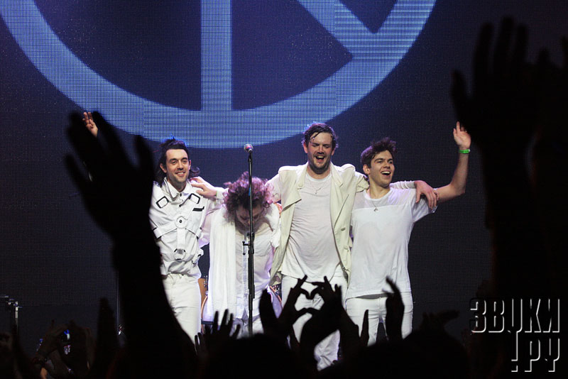 Klaxons @ Известия Hall