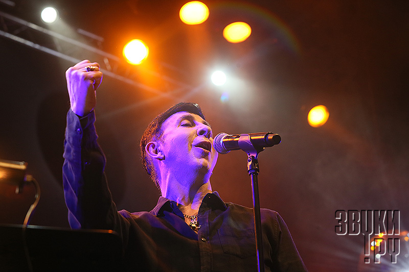 Marc Almond in Yotaspace