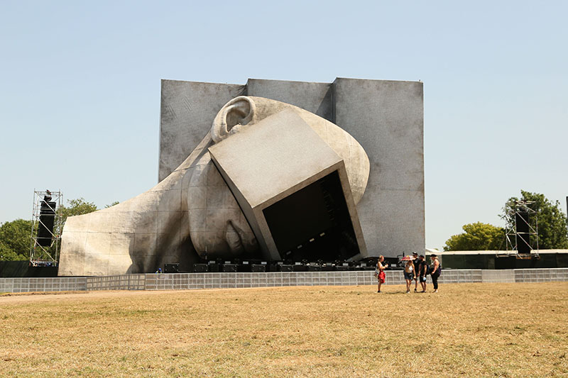 GLASTONBURY FESTIVAL