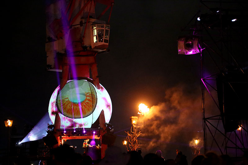 GLASTONBURY FESTIVAL