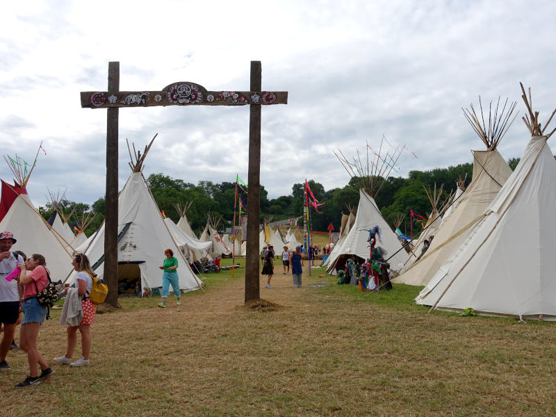Glastonbury 2022. Четверг. Tipi Field